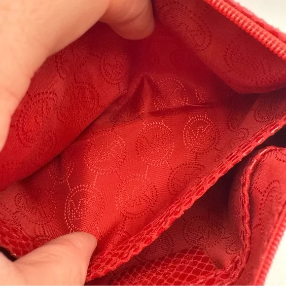 Michael Kors Red Snakeskin Estée Lauder Cosmetic Case MK Pull Limited Edition - Picture 5 of 10